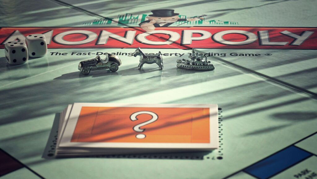 como es el juego de monopoly